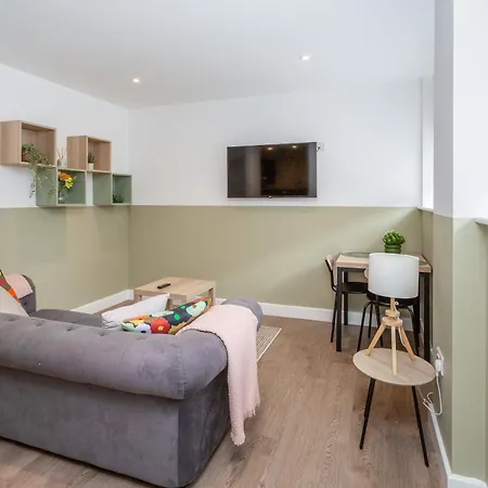 아파트 Little Potter, With Parking 요크