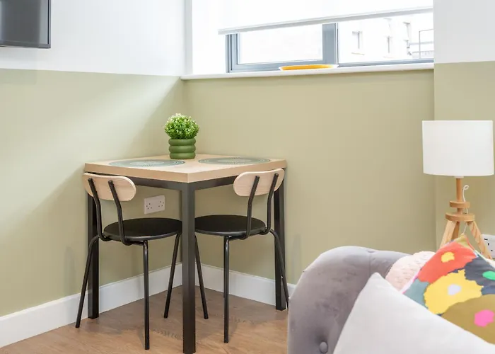 Little Potter, With Parking *