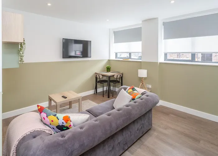 Little Potter, With Parking York