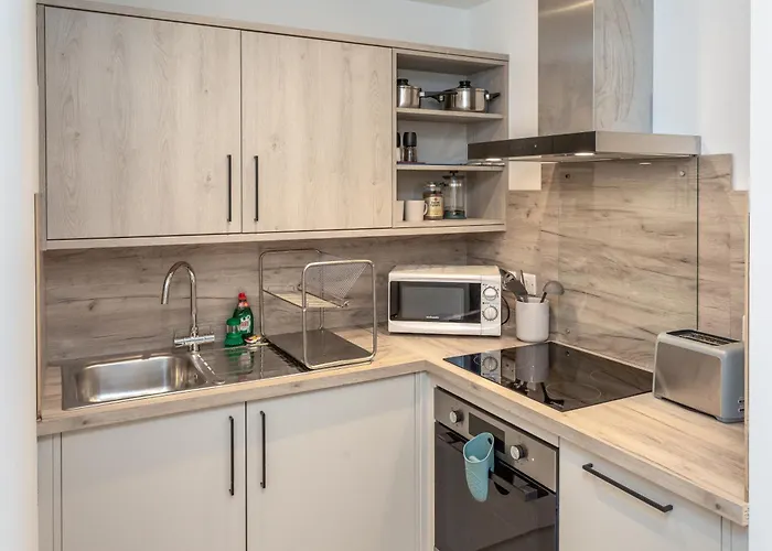 Little Potter, With Parking * York