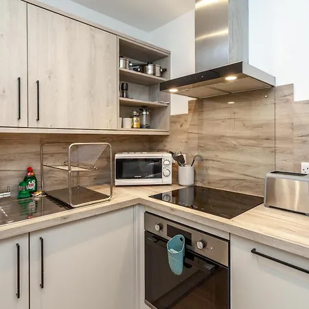 Little Potter, With Parking