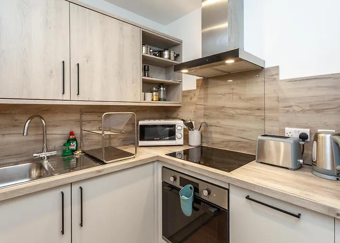 Little Potter, With Parking