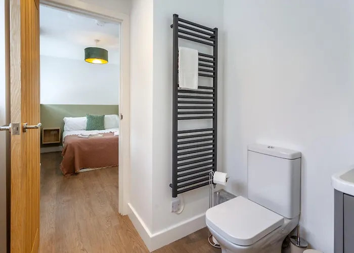 Little Potter, With Parking Apartamento